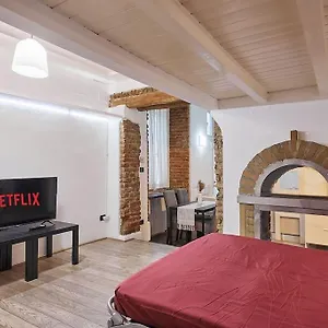Brera-moscova Centro Storico, Wi-fi E Netflix Milán